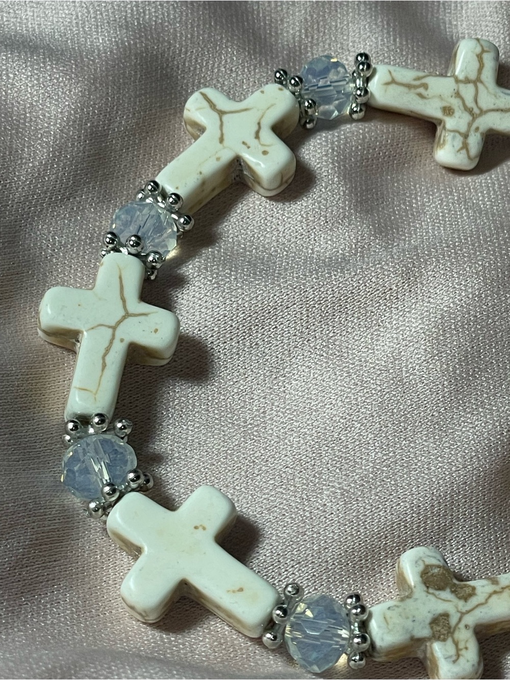 White Howlite Cross Bead Stretch Bracelet — Unbranded